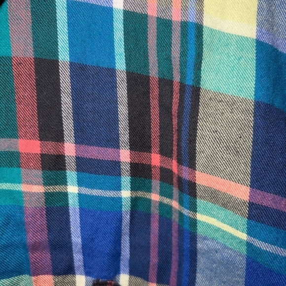 WOMEN’S 100% cotton, flannel, long sleeved, plaid shirt - Picture 2 of 5